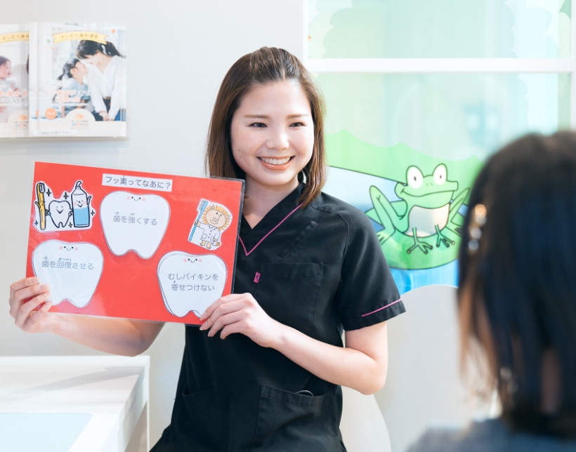 食事指導をする管理栄養士の中村さん